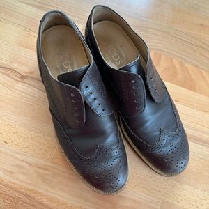 Tod’s Brown Leather Oxford